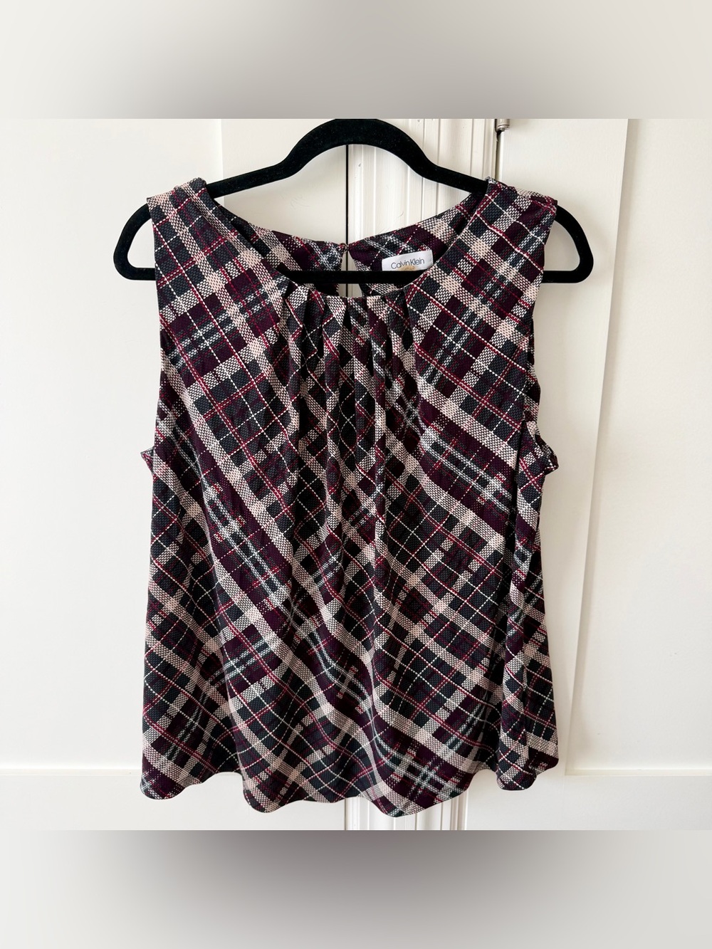 Calvin Klein Plaid Pleated Neck Sleeveless Blouse Top Burgundy Sz 1X